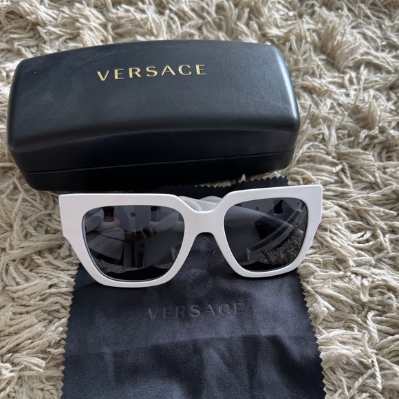 Versace sunglasses AUTHENTIC!!!! - Picture 1 of 6